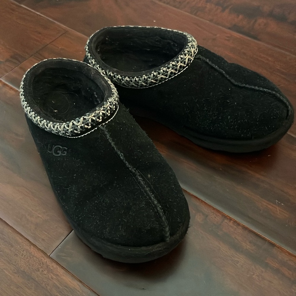 Ugg Tasman slippers